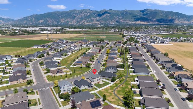 2471 W FIELD STONE WAY, Layton, UT 84041