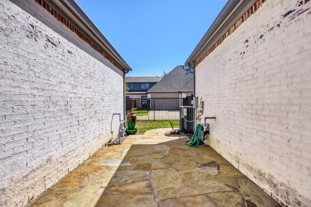 808 Lake Vista Place, Coppell, TX 75019