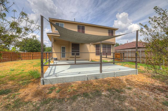 102 Wisteria WAY, San Marcos, TX 78666
