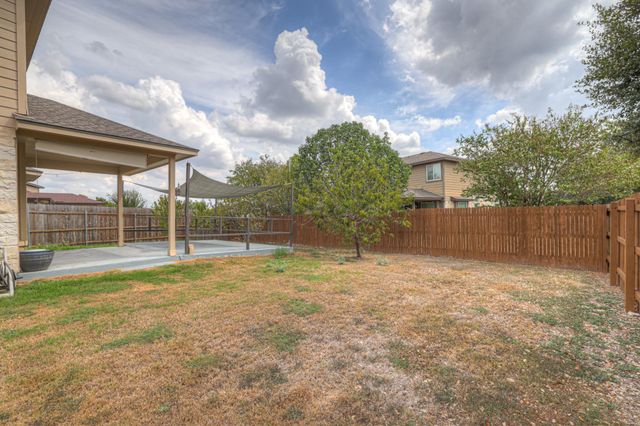 102 Wisteria WAY, San Marcos, TX 78666