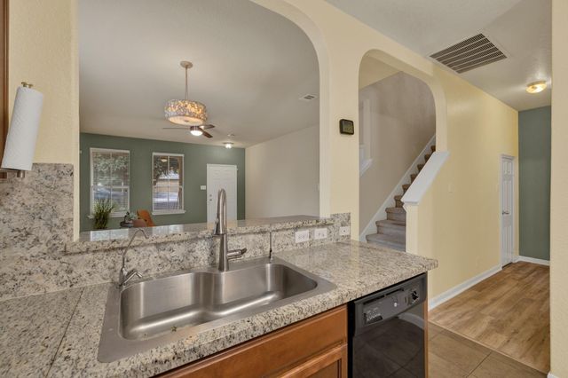 102 Wisteria WAY, San Marcos, TX 78666