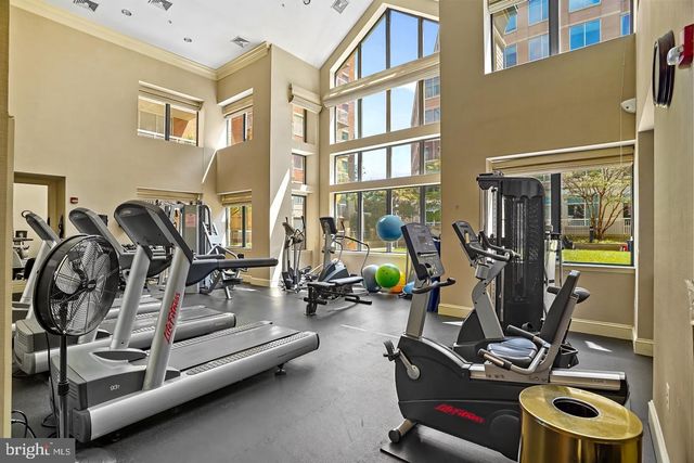 3835 9TH ST N #801E, Arlington, VA 22203