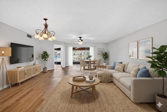 6060 SE Martinique Drive 103, Stuart, FL 34997