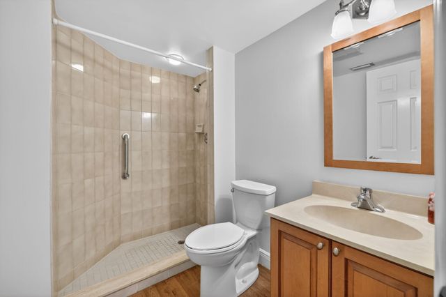 6060 SE Martinique Drive 103, Stuart, FL 34997