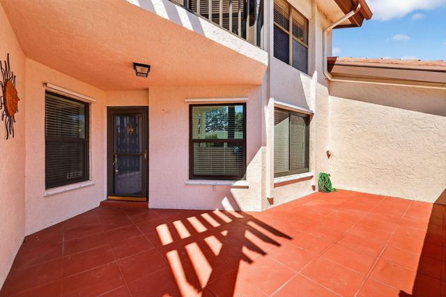 6060 SE Martinique Drive 103, Stuart, FL 34997