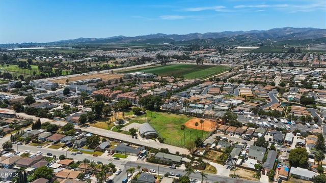 11378 Nardo Street, Ventura, CA 93004