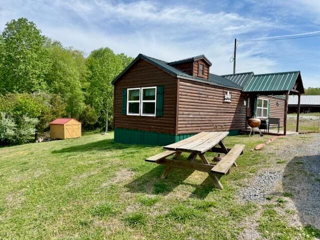 266 Boater'S Alley, Nancy, KY 42544