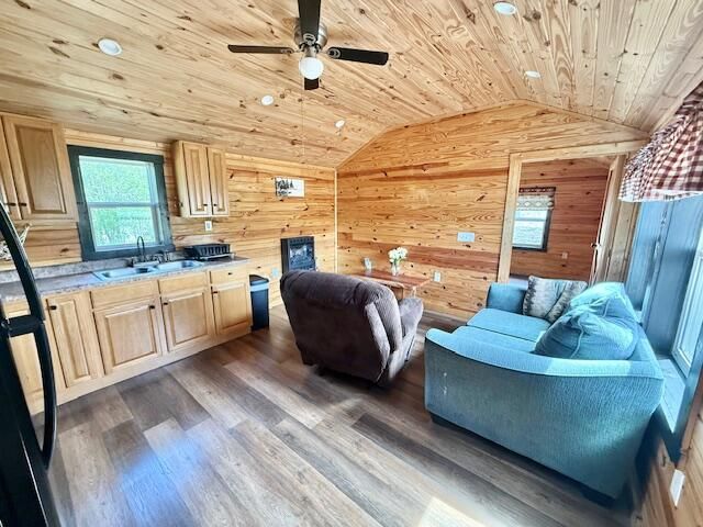266 Boater'S Alley, Nancy, KY 42544