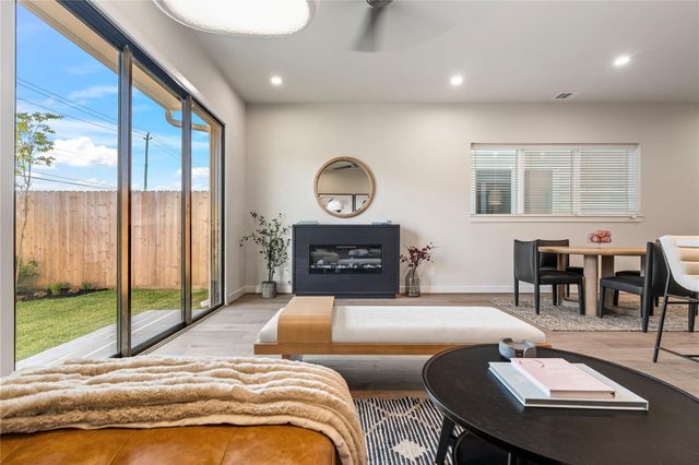 3925 Willowbend Point Drive, Houston, TX 77025