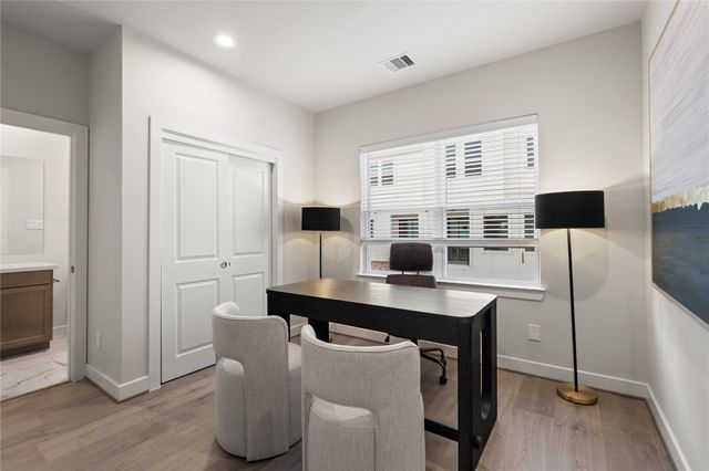 3925 Willowbend Point Drive, Houston, TX 77025