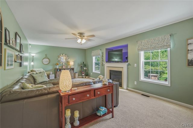 6244 Hessler Farm Path, Cicero, NY 13039