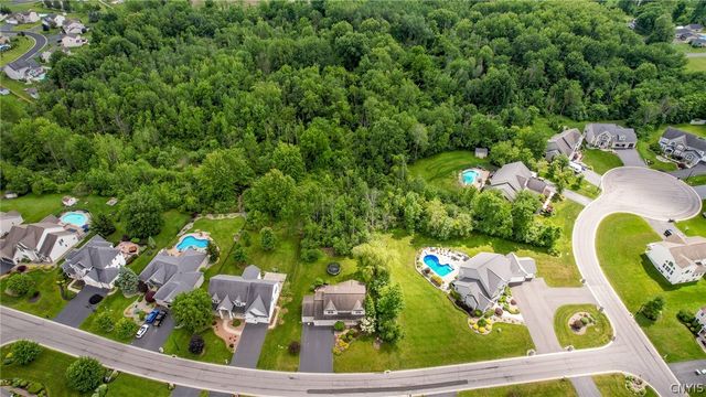 6244 Hessler Farm Path, Cicero, NY 13039