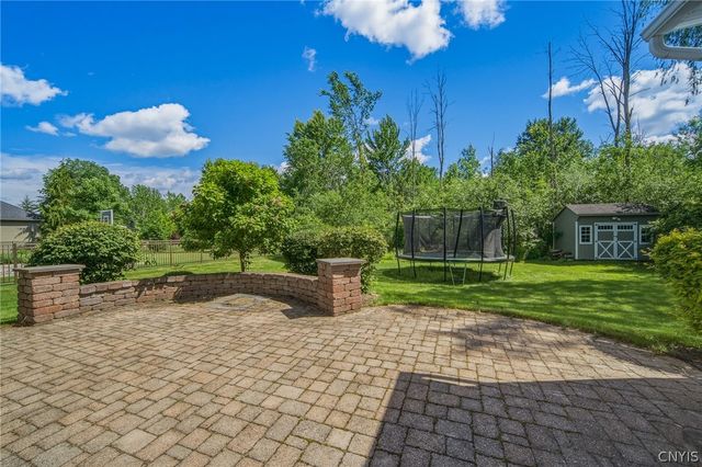 6244 Hessler Farm Path, Cicero, NY 13039