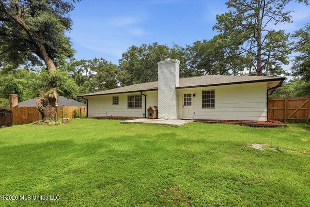 317 E School Street, Ridgeland, MS 39157