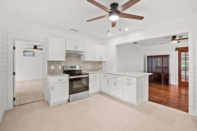 705 SE Stypmann Boulevard, Stuart, FL 34994