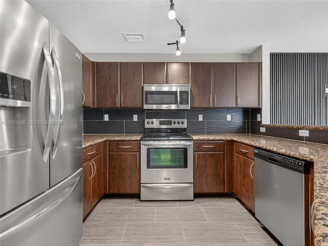 3004 SW 129th Way 150, Miramar, FL 33027