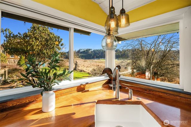 17035 300th Avenue NE, Duvall, WA 98019