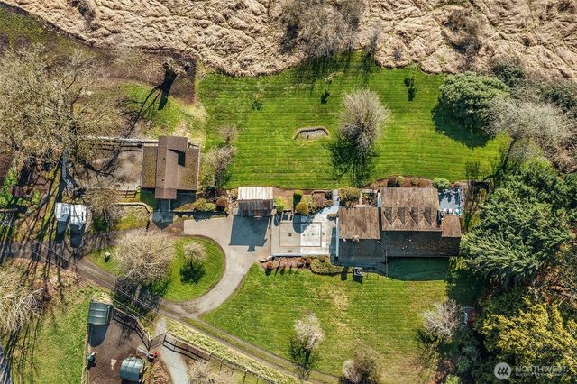 17035 300th Avenue NE, Duvall, WA 98019