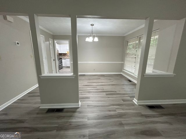 1002 Kathleen Court, Roswell, GA 30075