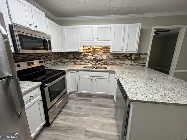 1002 Kathleen Court, Roswell, GA 30075