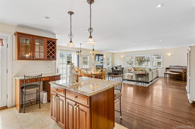 84 Barnes Street, Long Beach, NY 11561