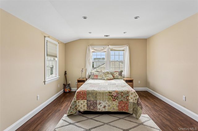 84 Barnes Street, Long Beach, NY 11561