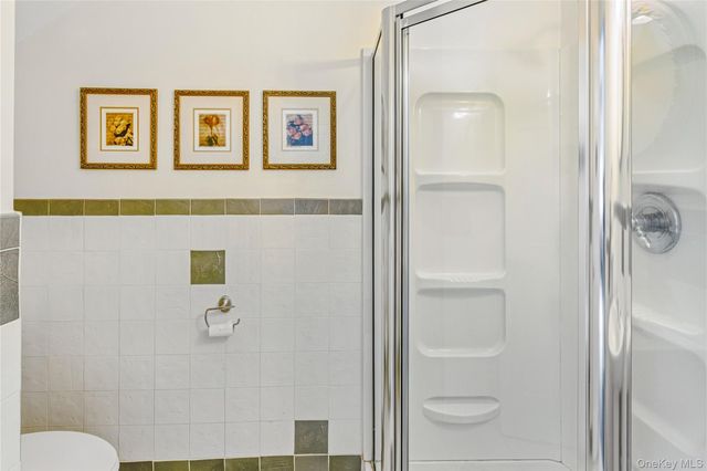 84 Barnes Street, Long Beach, NY 11561