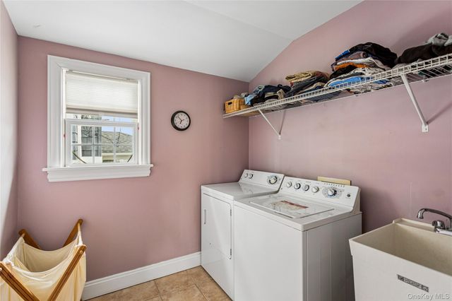 84 Barnes Street, Long Beach, NY 11561