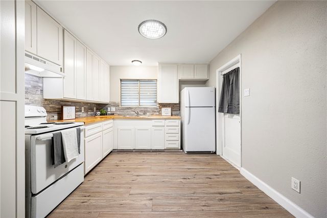 5909 Riley Dr, Corpus Christi, TX 78412