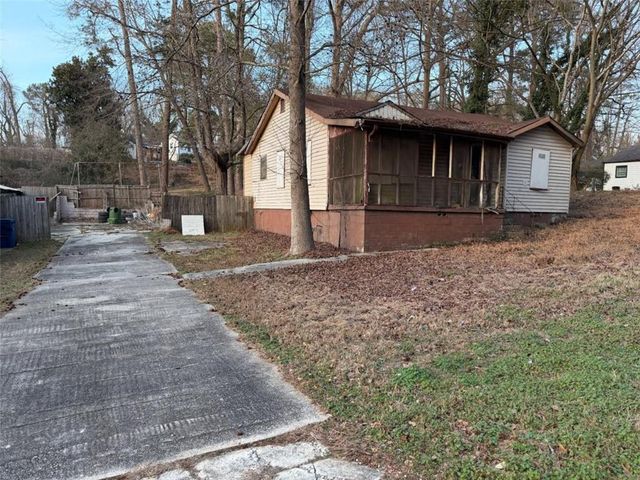 2105 Baker NW Road, Atlanta, GA 30314