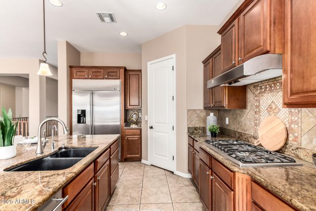 341 W HACKBERRY Drive, Chandler, AZ 85248