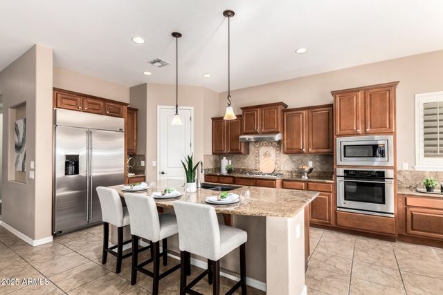 341 W HACKBERRY Drive, Chandler, AZ 85248