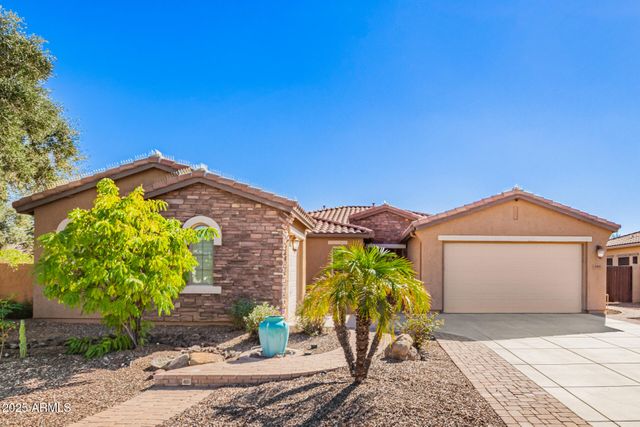 341 W HACKBERRY Drive, Chandler, AZ 85248