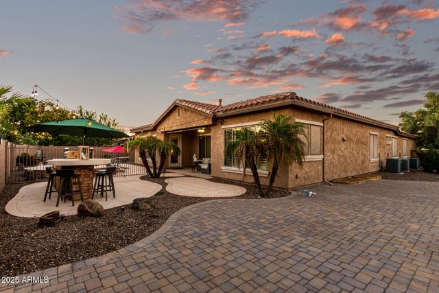 341 W HACKBERRY Drive, Chandler, AZ 85248