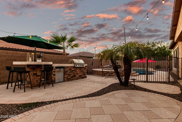 341 W HACKBERRY Drive, Chandler, AZ 85248