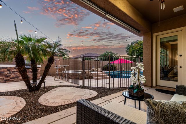 341 W HACKBERRY Drive, Chandler, AZ 85248