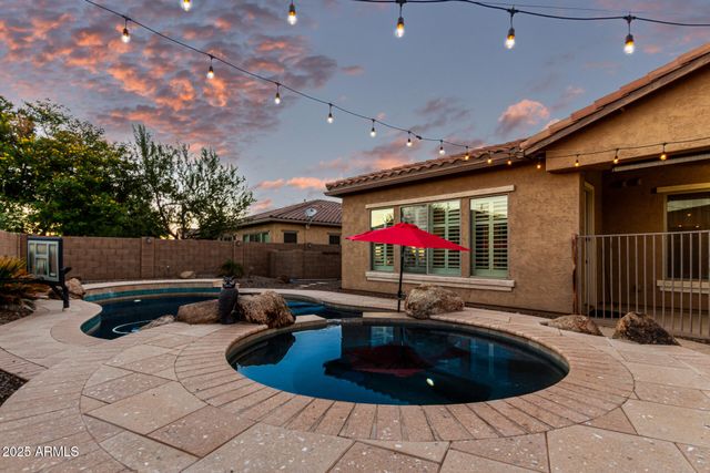 341 W HACKBERRY Drive, Chandler, AZ 85248