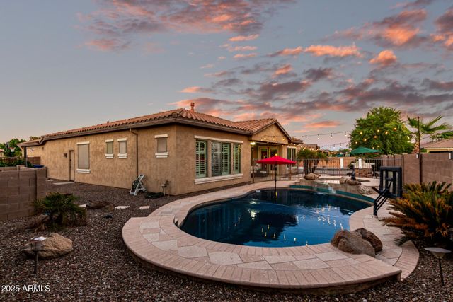341 W HACKBERRY Drive, Chandler, AZ 85248