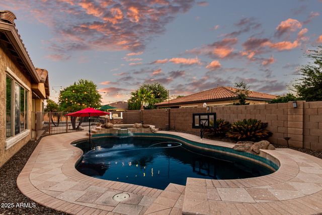 341 W HACKBERRY Drive, Chandler, AZ 85248