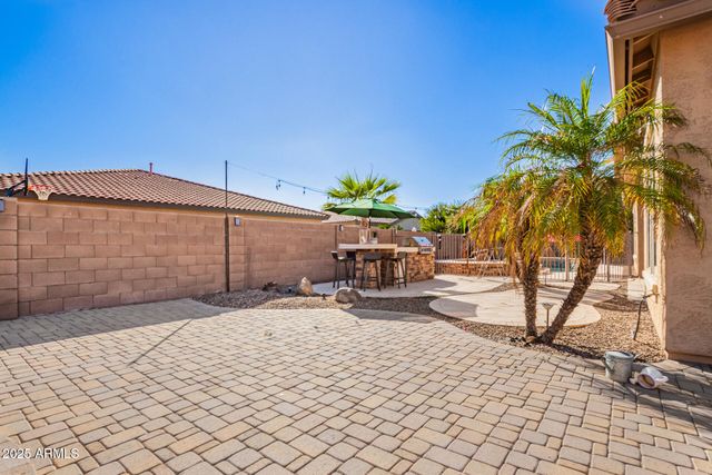 341 W HACKBERRY Drive, Chandler, AZ 85248