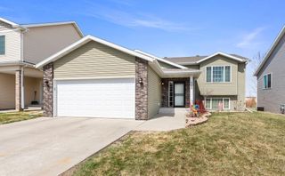 6089 55th Avenue S, Fargo, ND 58104