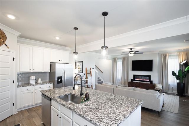 3291 Westgate Park Drive, Loganville, GA 30052