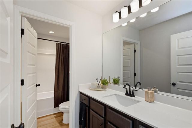 3291 Westgate Park Drive, Loganville, GA 30052