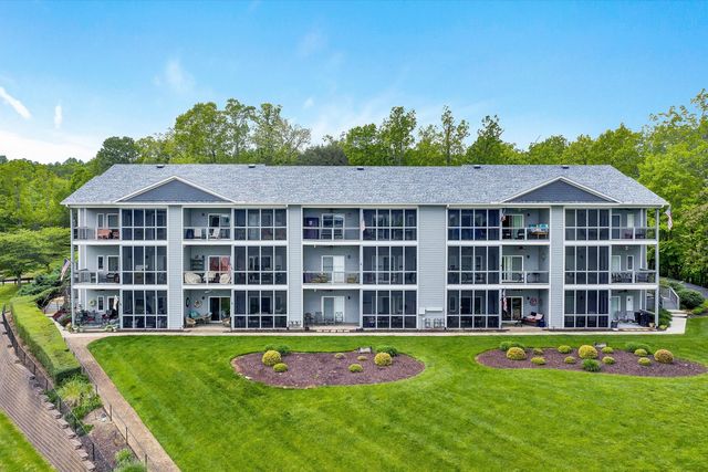 200 Bay Shore Dr Unit 115, Moneta, VA 24121