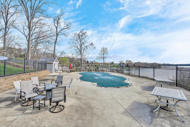 200 Bay Shore Dr Unit 115, Moneta, VA 24121