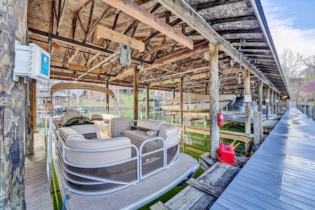 200 Bay Shore Dr Unit 115, Moneta, VA 24121