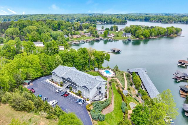 200 Bay Shore Dr Unit 115, Moneta, VA 24121