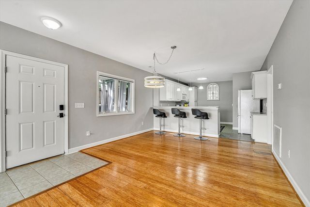 200 Bay Shore Dr Unit 115, Moneta, VA 24121