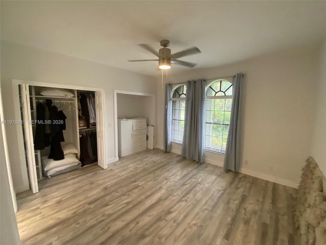 10310 Camelback Ln, Boca Raton, FL 33498