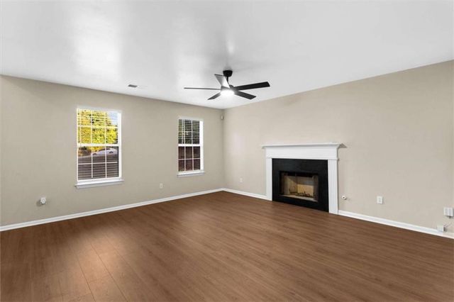 3897 Creek Shoals Ln, Ellenwood, GA 30294